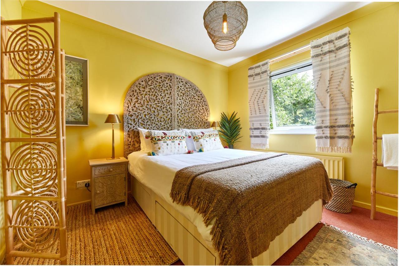 Xanadu: Stylish Family By The Pub And Beadnell