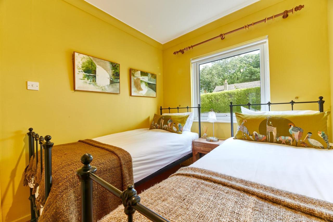 Holiday home Xanadu: Stylish Family By The Pub And