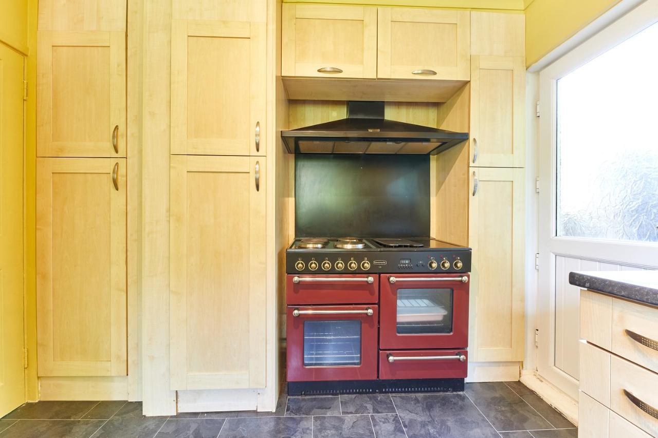 Holiday home Xanadu: Stylish Family By The Pub And *